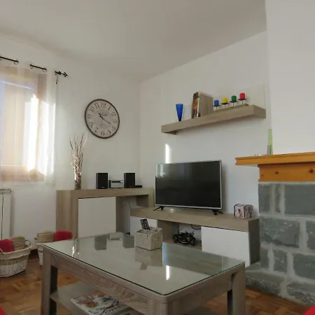 Apartamento En Biescas Бьескас